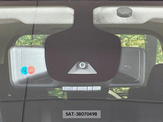 Nissan SERENA 2016-10 8210128-6