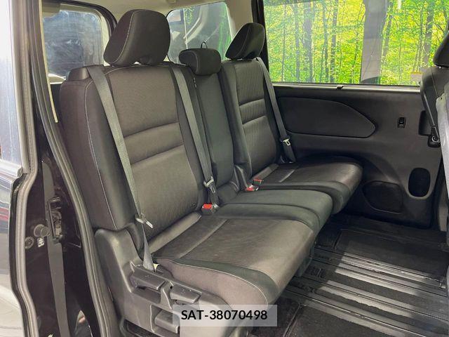 Nissan SERENA 2016-10 8210128-8