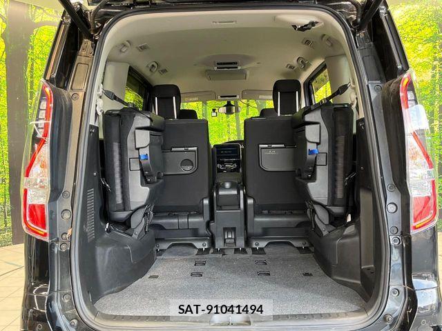 Nissan SERENA 2019-12 8210120-10