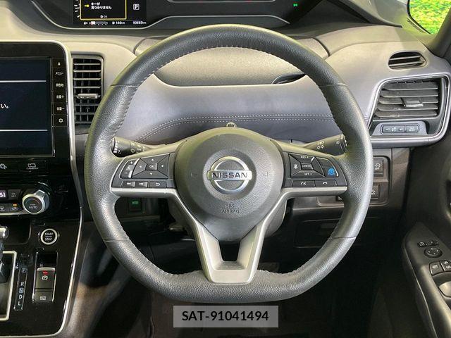 Nissan SERENA 2019-12 8210120-11
