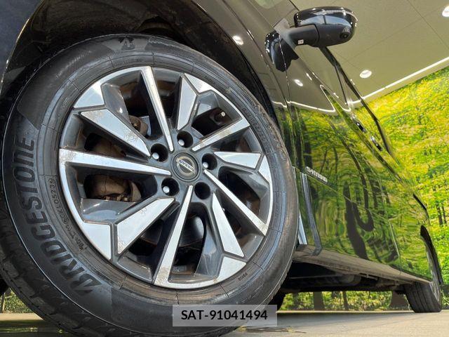 Nissan SERENA 2019-12 8210120-13