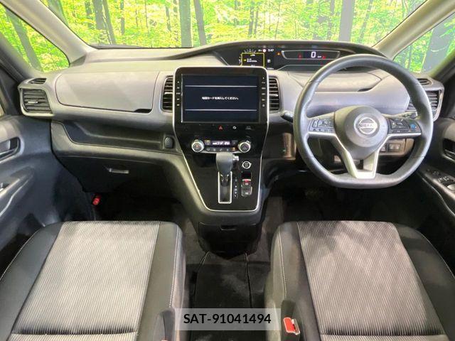 Nissan SERENA 2019-12 8210120-1