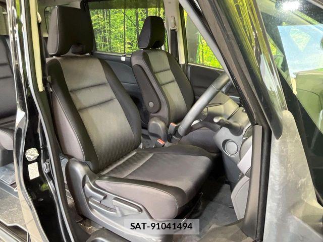 Nissan SERENA 2019-12 8210120-7