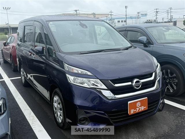 Nissan SERENA 2017-03 8210121-0