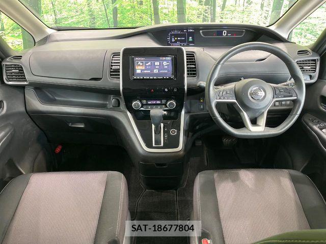 Nissan SERENA 2018-03 8210114-1