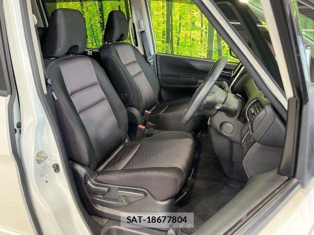 Nissan SERENA 2018-03 8210114-6