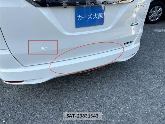 Nissan SERENA 2014-10 8210139-10