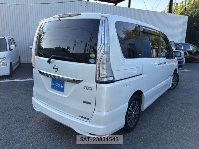 Nissan SERENA 2014-10 8210139-3