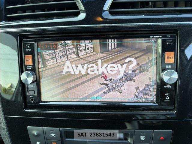 Nissan SERENA 2014-10 8210139-7