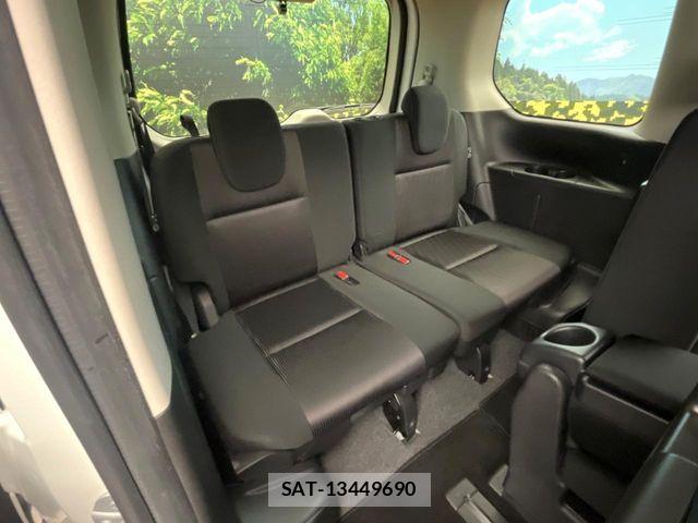 Nissan SERENA 2019-01 8210112-9