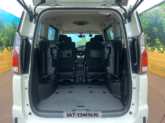 Nissan SERENA 2019-01 8210112-10