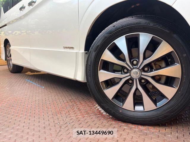Nissan SERENA 2019-01 8210112-13
