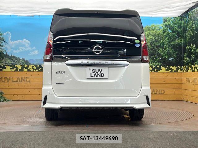 Nissan SERENA 2019-01 8210112-15