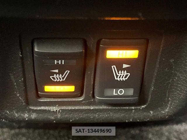 Nissan SERENA 2019-01 8210112-5