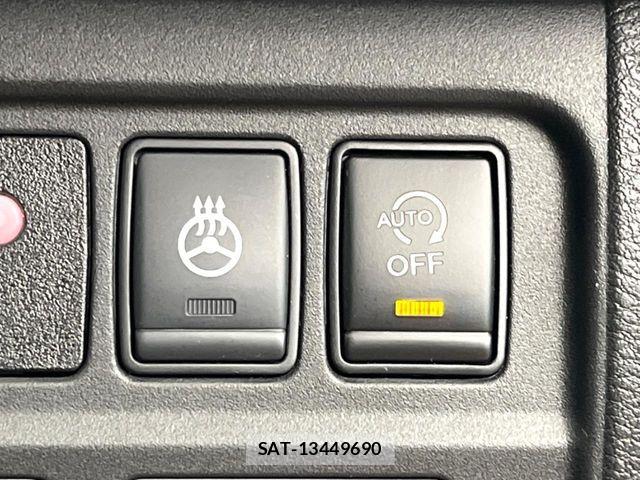 Nissan SERENA 2019-01 8210112-6
