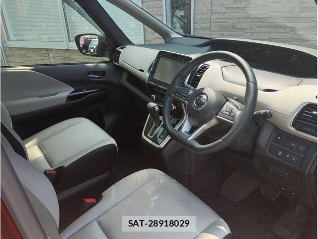 Nissan SERENA 2017-01 8210124-10