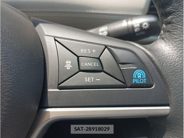 Nissan SERENA 2017-01 8210124-14