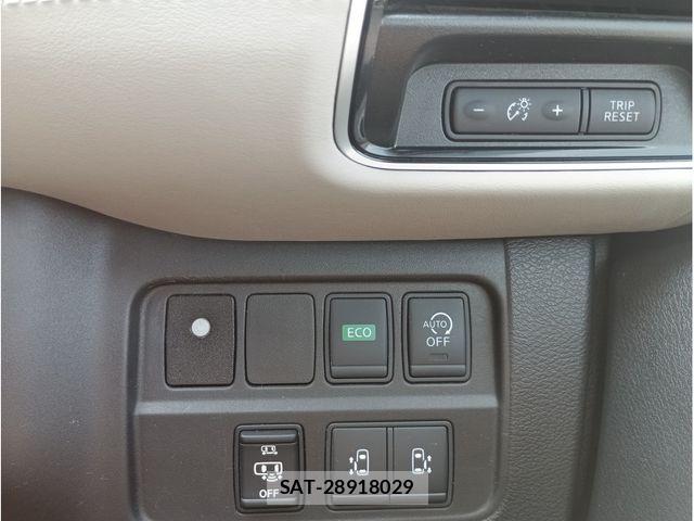 Nissan SERENA 2017-01 8210124-16