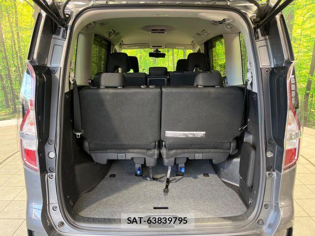 Nissan SERENA 2021-05 8210110-10