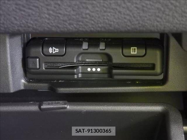 Nissan SERENA 2019-03 8210122-16