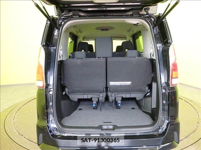 Nissan SERENA 2019-03 8210122-26