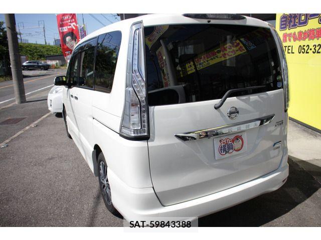 Nissan SERENA 2014-06 8210130-13