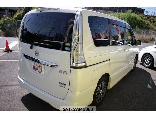 Nissan SERENA 2014-06 8210130-15