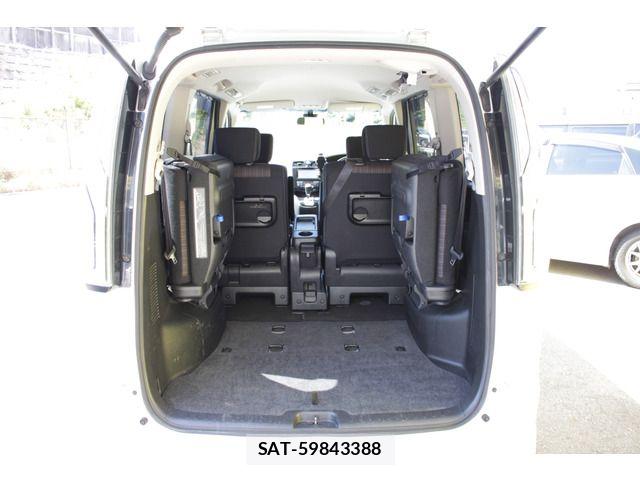 Nissan SERENA 2014-06 8210130-16