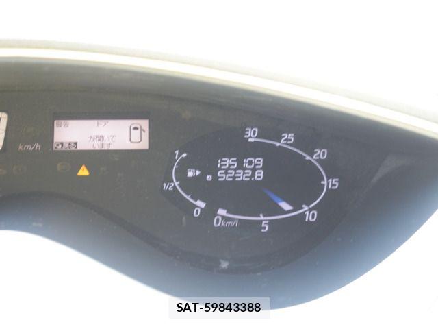 Nissan SERENA 2014-06 8210130-19