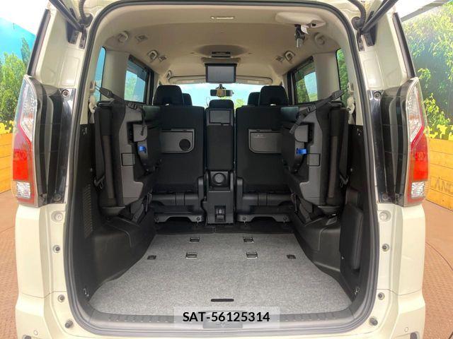 Nissan SERENA 2018-08 8210107-9