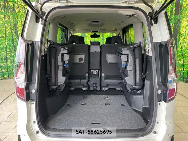 Nissan SERENA 2021-01 8210109-10