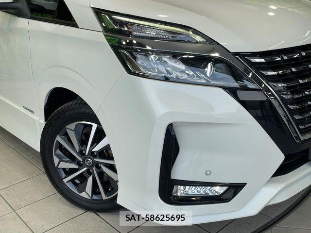 Nissan SERENA 2021-01 8210109-12