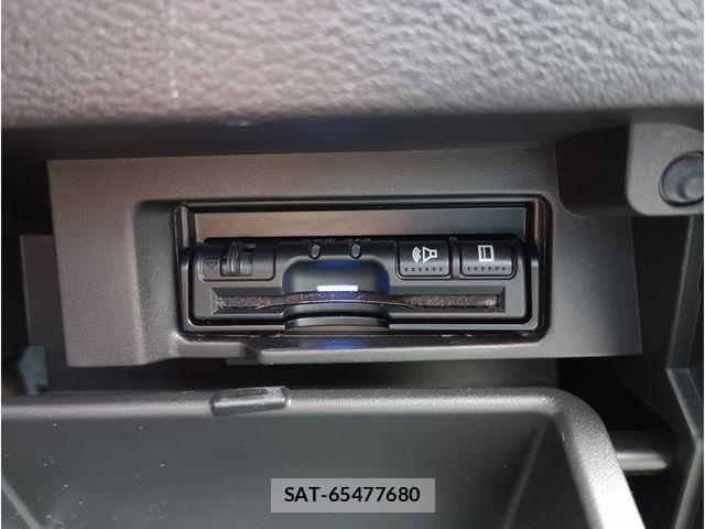 Nissan SERENA 2019-06 8210126-13