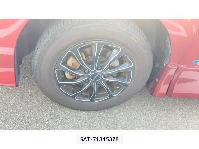 Nissan SERENA 2017-02 8231732-23