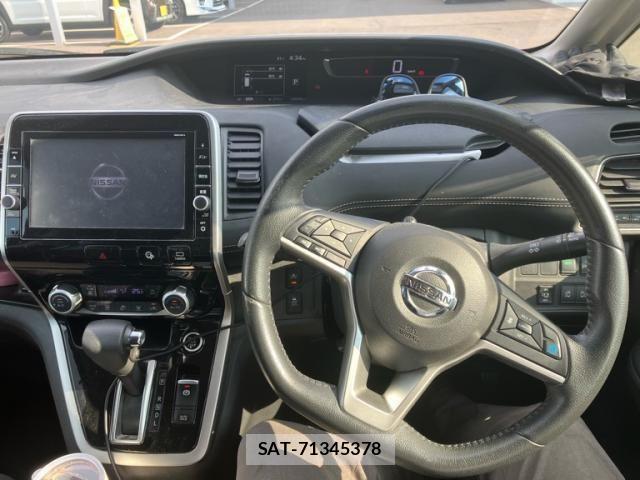 Nissan SERENA 2017-02 8231732-4