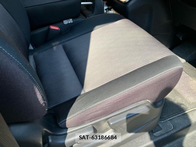 Nissan SERENA 2017-06 8231737-9