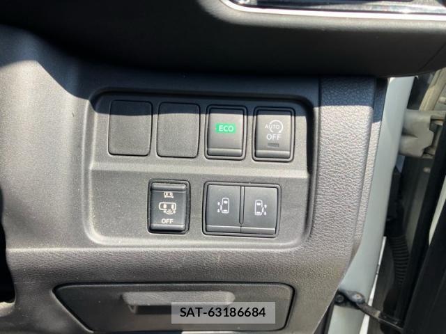 Nissan SERENA 2017-06 8231737-10