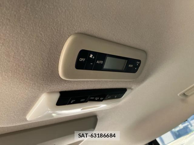 Nissan SERENA 2017-06 8231737-17