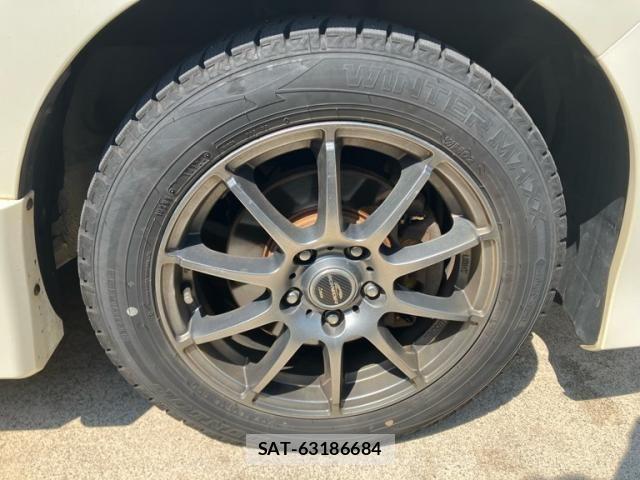 Nissan SERENA 2017-06 8231737-5