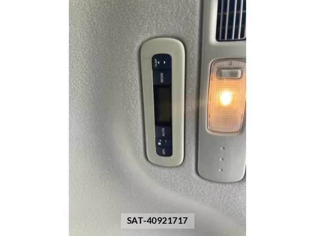 Nissan SERENA 2014-02 8231743-14