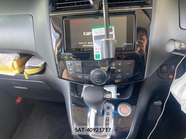 Nissan SERENA 2014-02 8231743-17