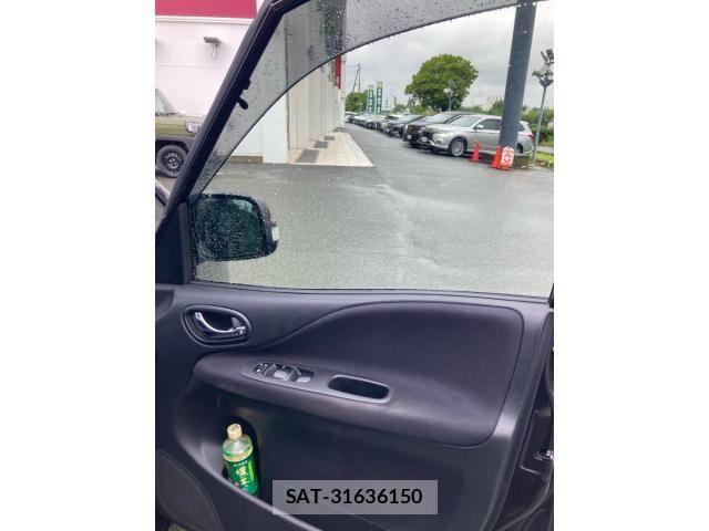 Nissan SERENA 2013-11 8231744-11