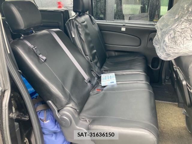 Nissan SERENA 2013-11 8231744-13