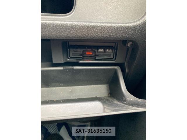 Nissan SERENA 2013-11 8231744-21