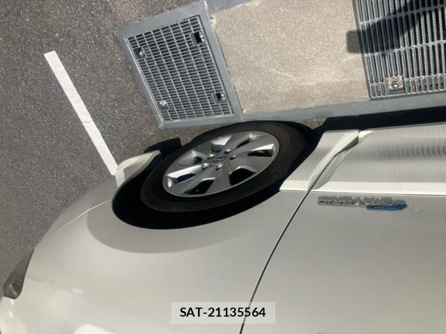 Nissan SERENA 2013-10 8231736-12