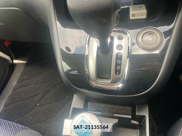 Nissan SERENA 2013-10 8231736-15