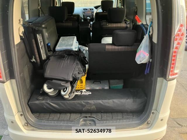 Nissan SERENA 2014-02 8231739-10