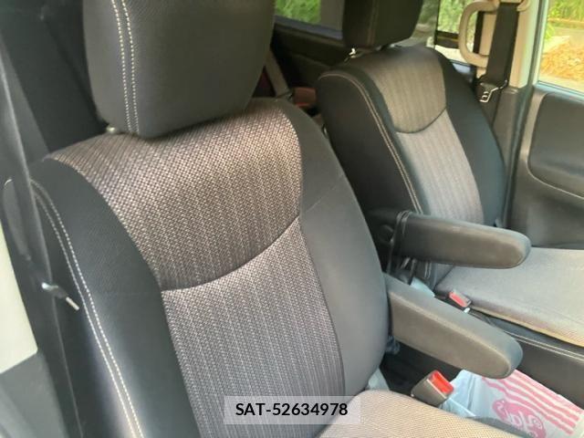 Nissan SERENA 2014-02 8231739-14