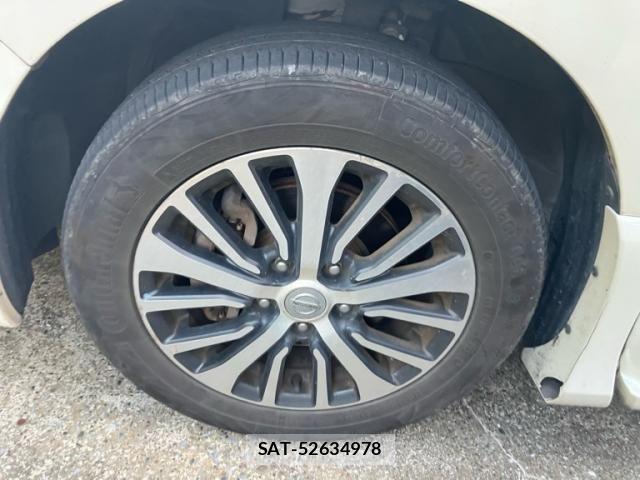Nissan SERENA 2014-02 8231739-6