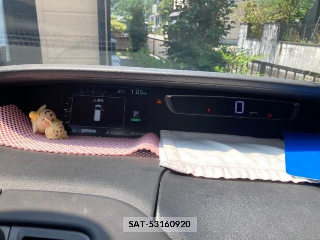 Nissan SERENA 2017-08 8231724-15